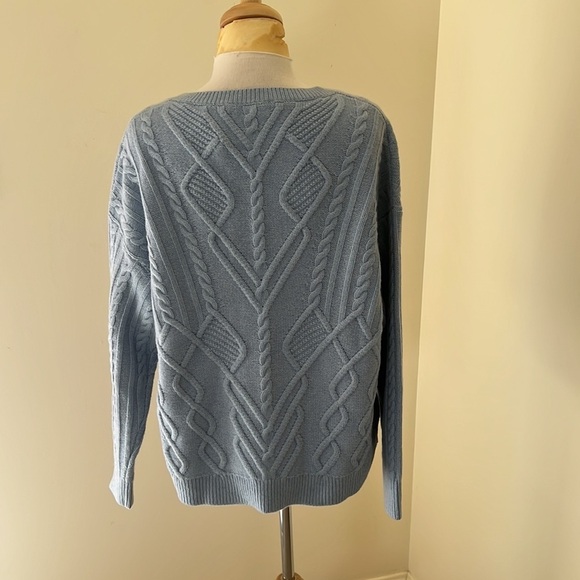 New! Intermix medium Adley cashmere/wool cable knit sweater. - Picture 6 of 12